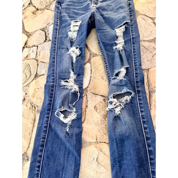 HOLLISTER ULTRA HIGH RISE JEANS - Picture 4 of 6